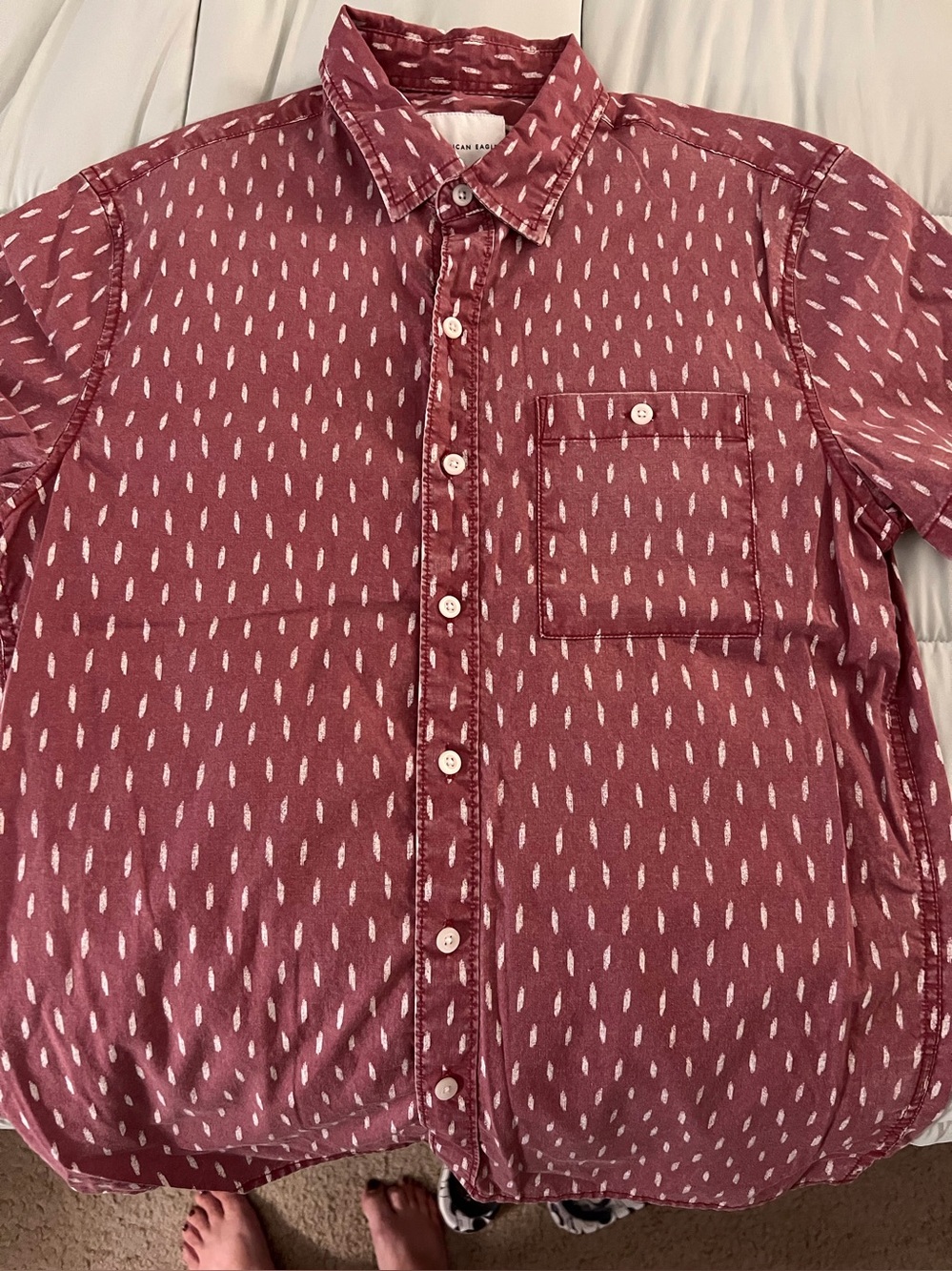 EUC Men's Short-Sleeve Button-Up Shirt in Maroon print